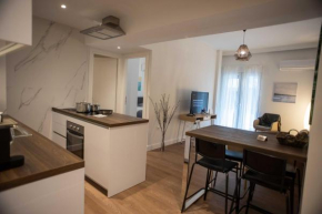 Luxury apartment next to metro Panormou